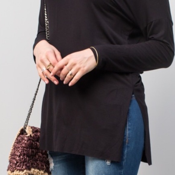 Black Long Sleeve Open Back Top - Picture 3 of 5